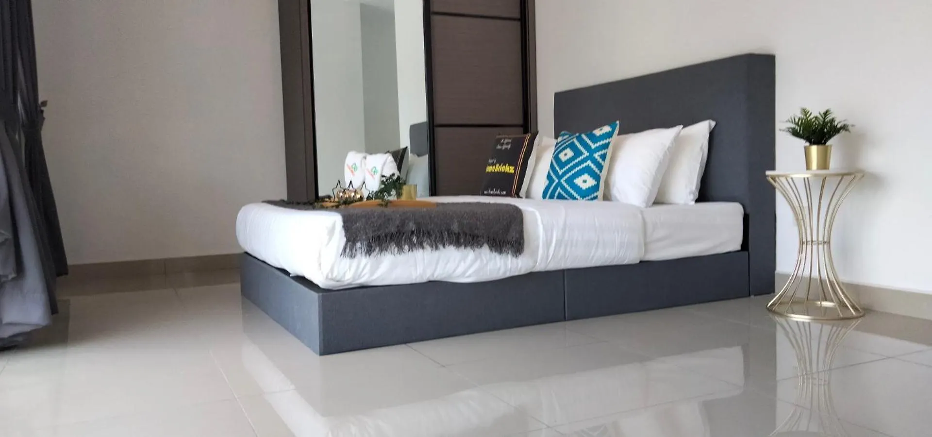 Homestay Modern 2-Storey Townhouse, Taman Orkid I Homebrickz Sepang